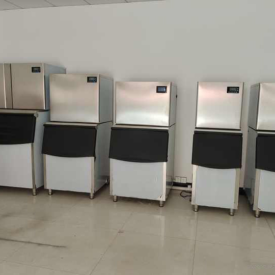 150kgs Commercial Ice Cube Machine with CE 300lbs