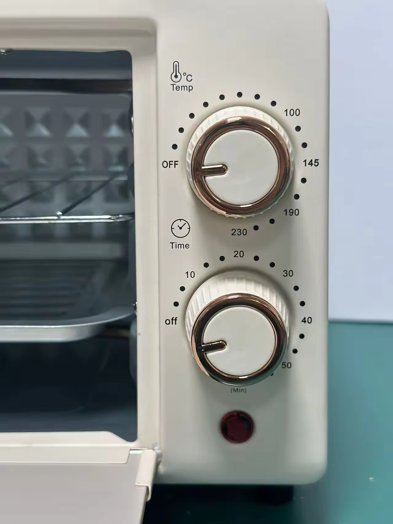 Mini 18L Baking Oven for Home Use Ideal for Pastries and Snacks