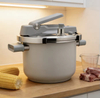 Pressure Cooker PFAS Free High Quality 18/8 Stainless Steel Gas Induction Compatible Pressure Cooker