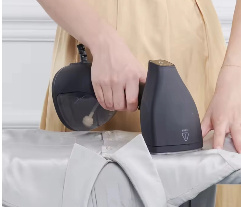 Aluminium With Ceramic Coating Panel Handheld Portable Steamer Fabric Clothes Iron Electric Garment Steam